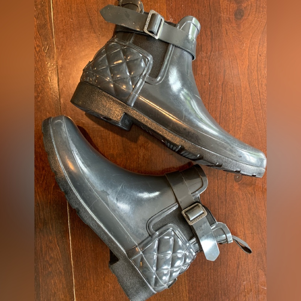 Hunter Dark Gray Ankle Boots